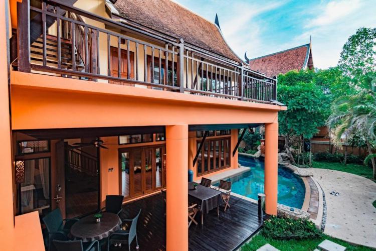 Pool Villa in Pattaya DV-548