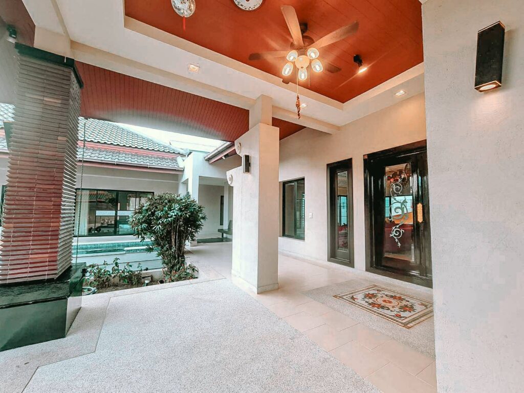 pool villa พัทยา 30 คน 2023
