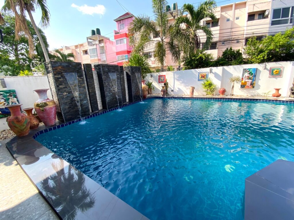 pool villa pattaya