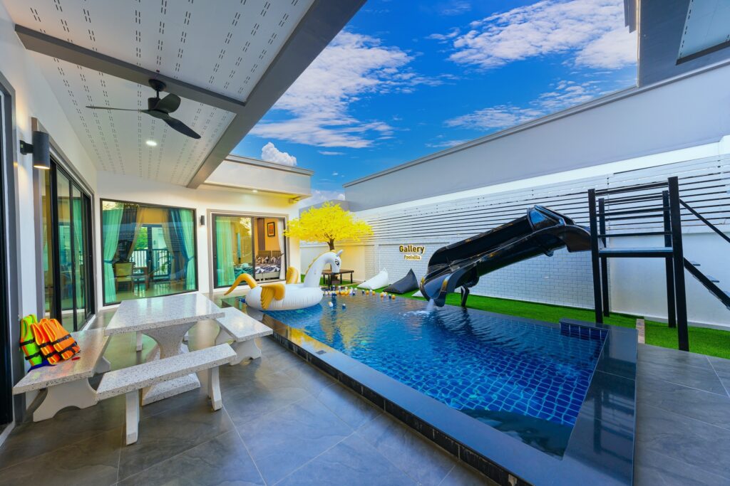 pool villa pattaya 2023