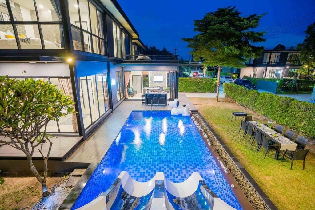 Star Stay Pool Villa @ Pattaya พัทยา