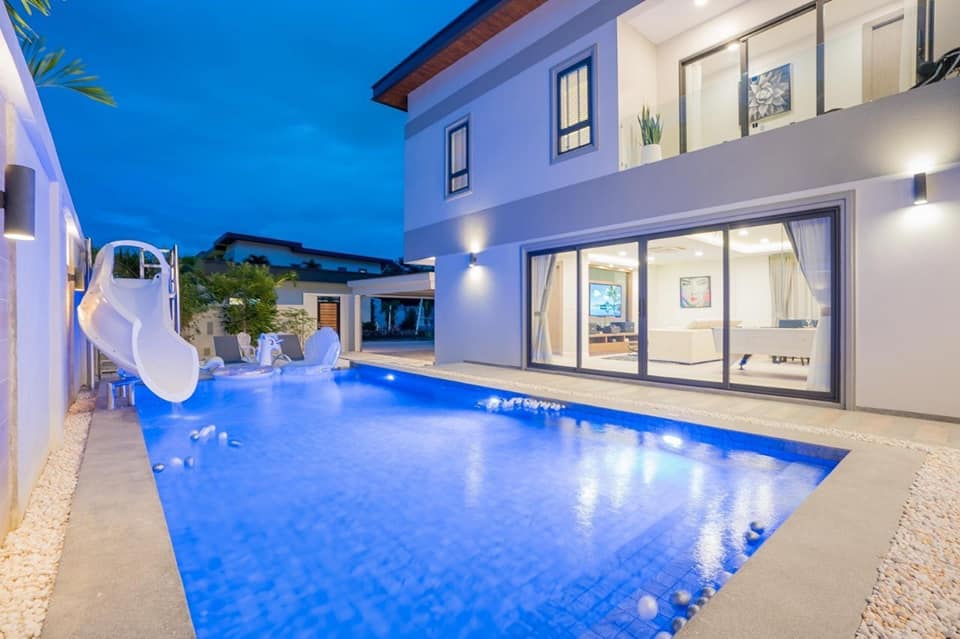 MY GLITTER Pool Villa Pattaya